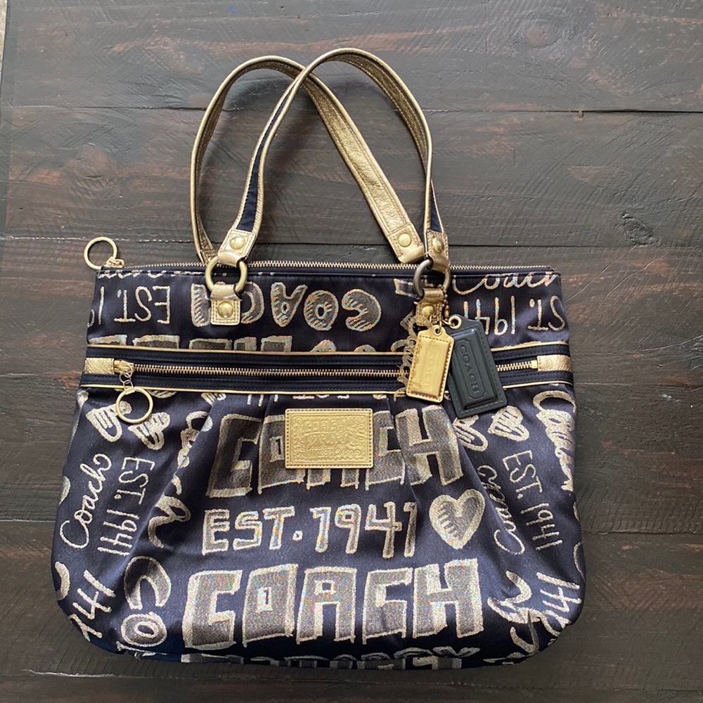 Coach ♥️ Poppy Bag